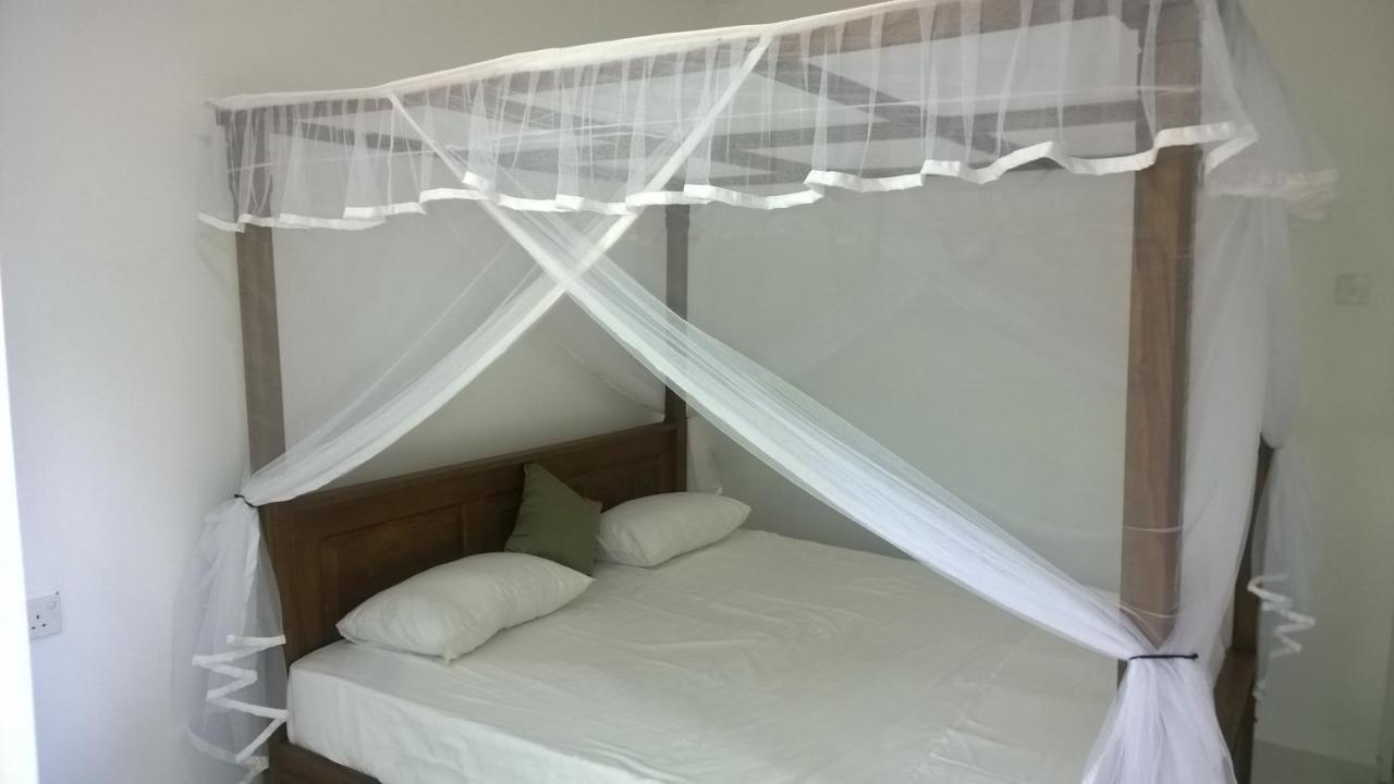 Hotel Augusto @ Midigama-Est Extérieur photo
