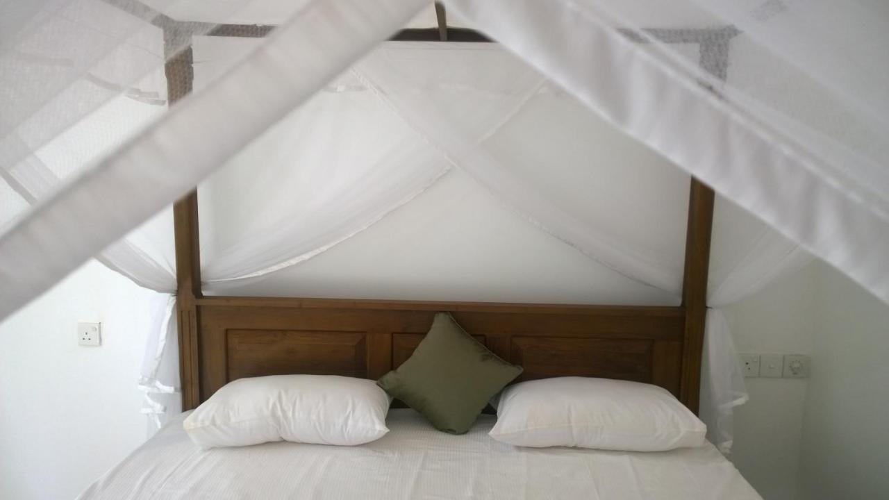 Hotel Augusto @ Midigama-Est Extérieur photo